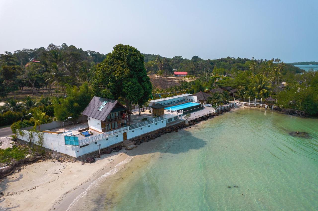 Bintan Exotica Resort By Waringin Hospitality Berakit Екстериор снимка